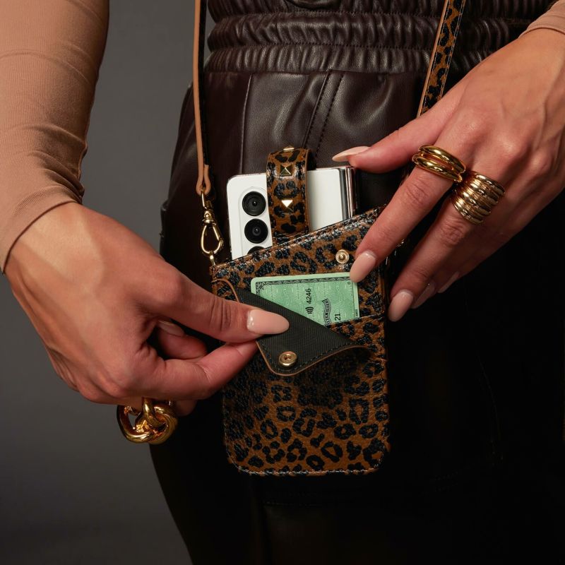 iPhone・Android対応】EMMA PHONE POUCH DARK LEOPARD エマ iPhone・Android対応】EMMA PHONE POUCH DARK LEOPARD エマ