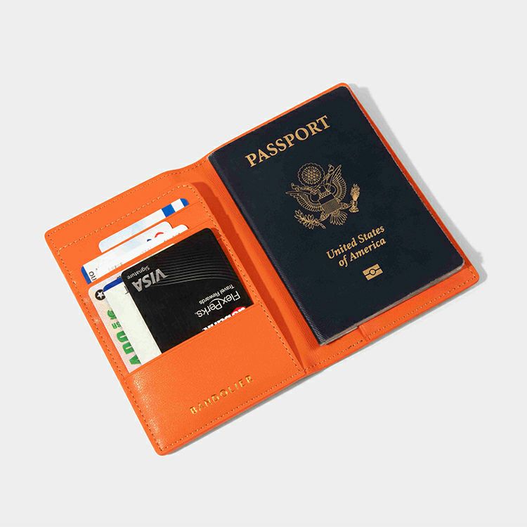 PASSPORT HOLDER TAN パスポート ホルダー タン | バンドリヤー